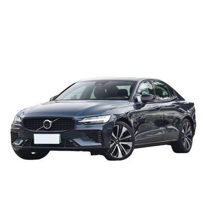 Goede prijs. Ervaar het beste van beide werelden met de 2023 Volvo S60 High Speed Long Range en Plug-in Hybrid online