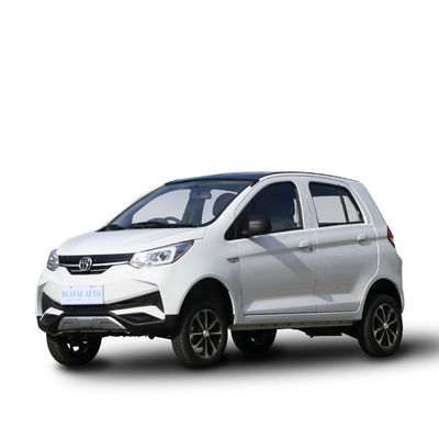 Goede prijs. 2024 Electric Car Max bereik 400km Autos Electric 4 Wheel Solar Panel Car LHD Front Logo Achterste bestuurder Positie online