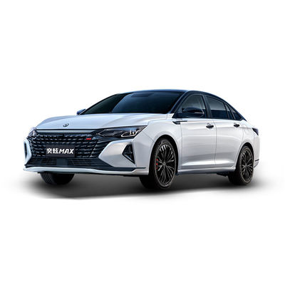 Goede prijs. DONGFENG AEOLUS YIXUAN MAX Mach Power 1.5T LED Camera Leather Turbo Automatic Sedan Car 5 deuren en stoelen met handgeschakelde versnellingsbak online