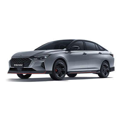 Goede prijs. 5 zitplaatsen DONGFENG AEOLUS YIXUAN MAX Elektrische auto Sedan Handmatige aanpassing van de bestuurdersstoel en voorste schijf Achterste schijfremsystemen online