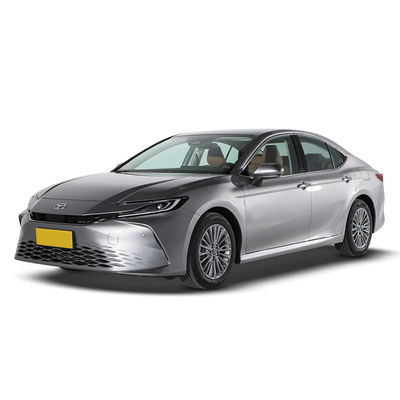 Goede prijs. 72kw gecombineerd maximaal vermogen Toyota Camry 2024 Hybrid Benzine Benzine Luxe Electric EV Sedan Car online