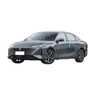 Goede prijs. Ervaar de kracht van Changan Yida's 2023 1.5T GDI DCT Flagship Sedan Advanced LED koplampen en 260N.m motorkoppel online